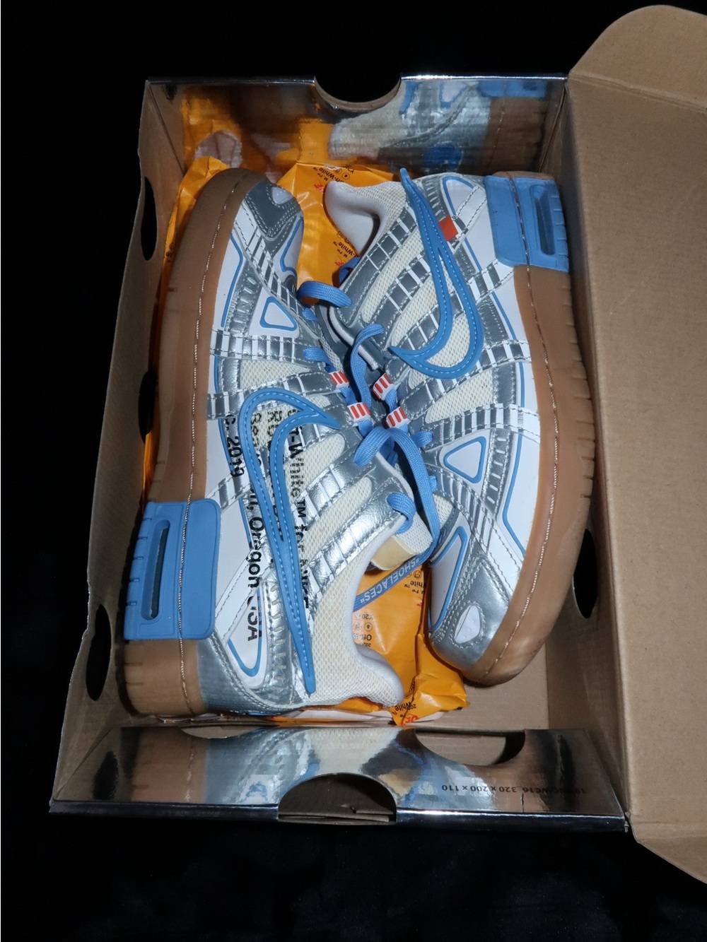 Off-White x Nike Air Rubber Dunk 'University Blue'